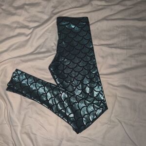 Blackmilk Iridescent Mermaid Scale Leggings - Blue